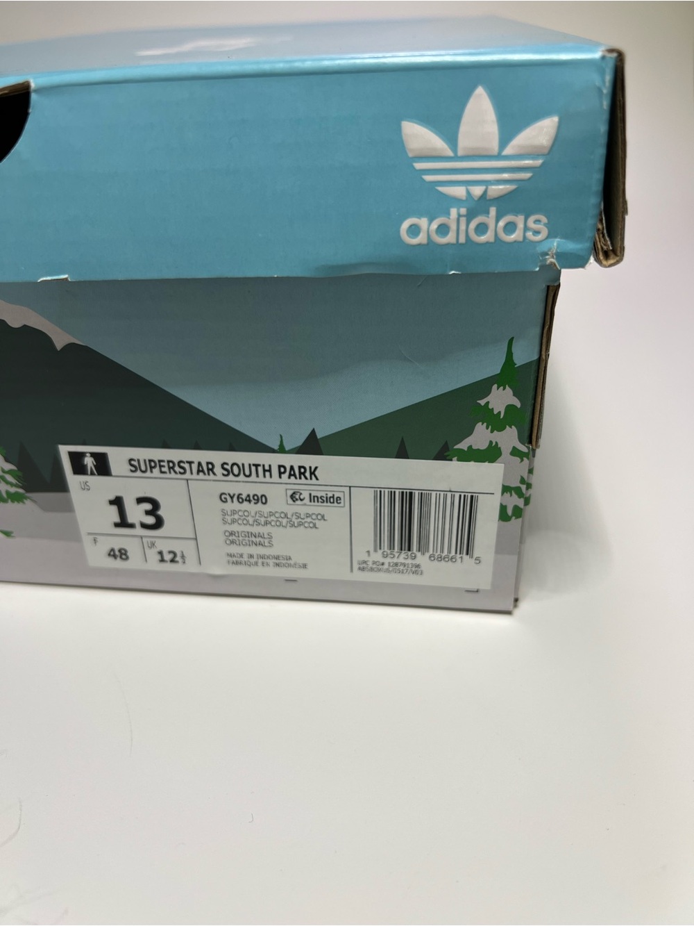 Adidas Superstar South Park edition “Kyle”. Men’s size 13. - Picture 9 of 10